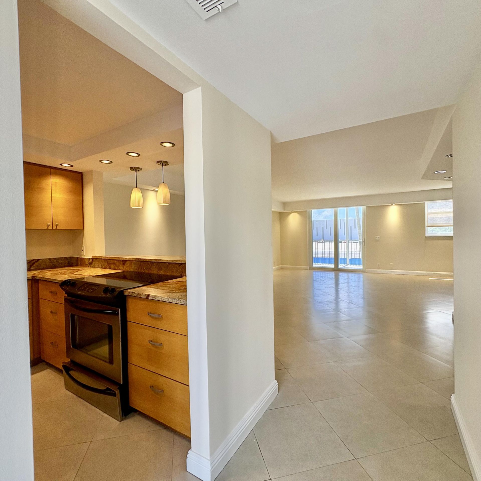 5700 NW 2nd Avenue, Unit 203, Boca Raton, FL 33487 Photo