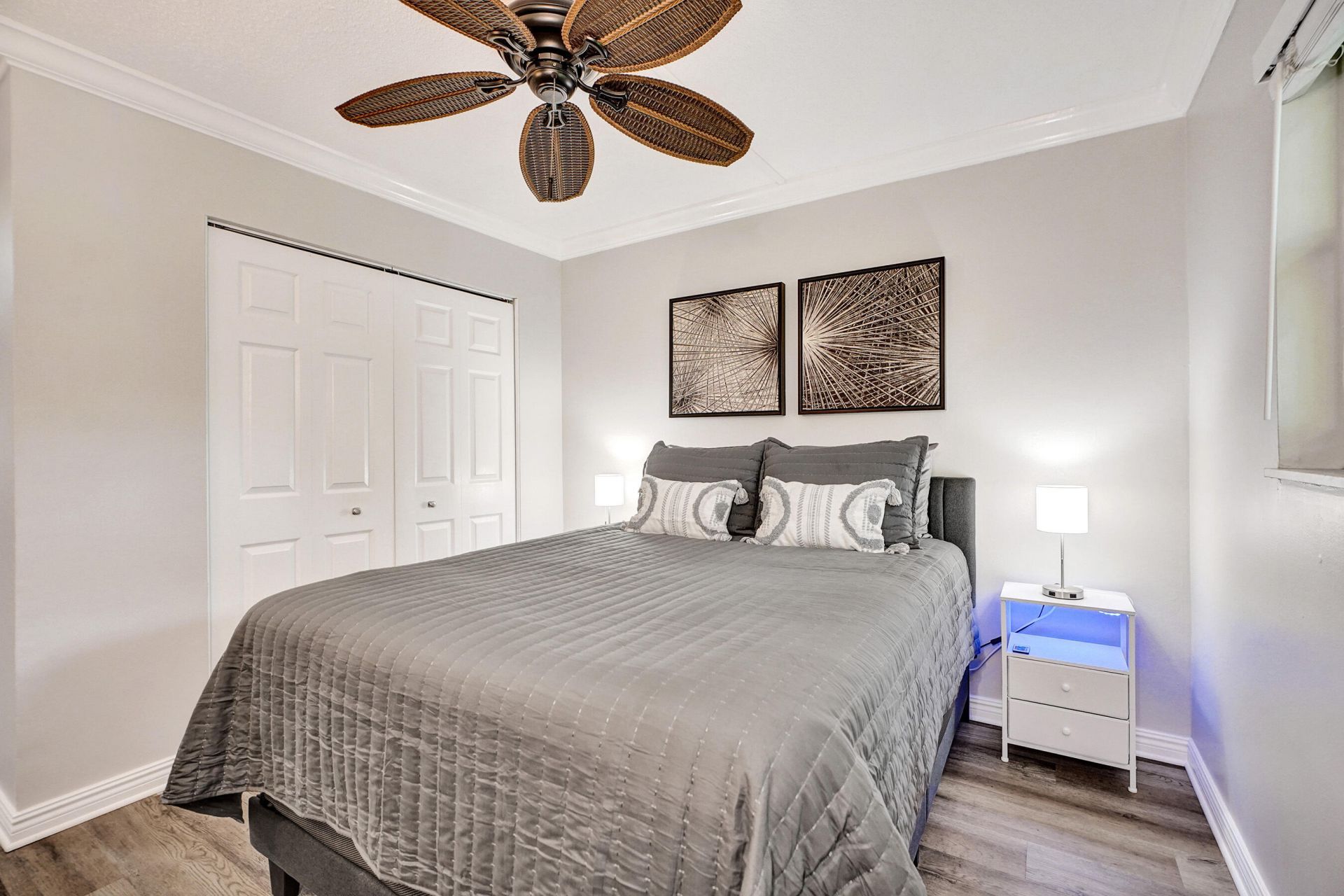 1125 NE 16th Place, Unit 209, Fort Lauderdale, FL 33305 Photo
