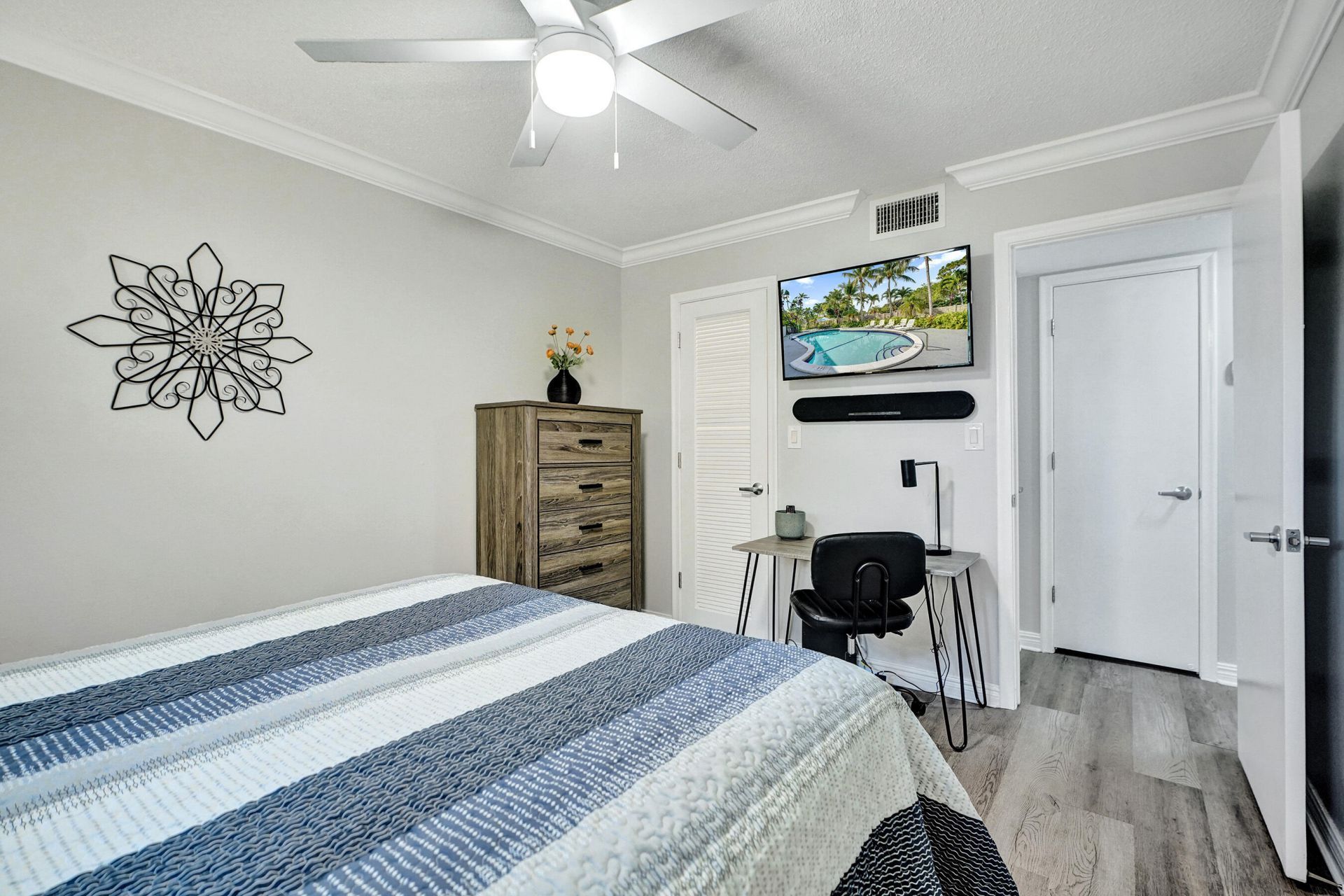 1125 NE 16th Place, Unit 209, Fort Lauderdale, FL 33305 Photo