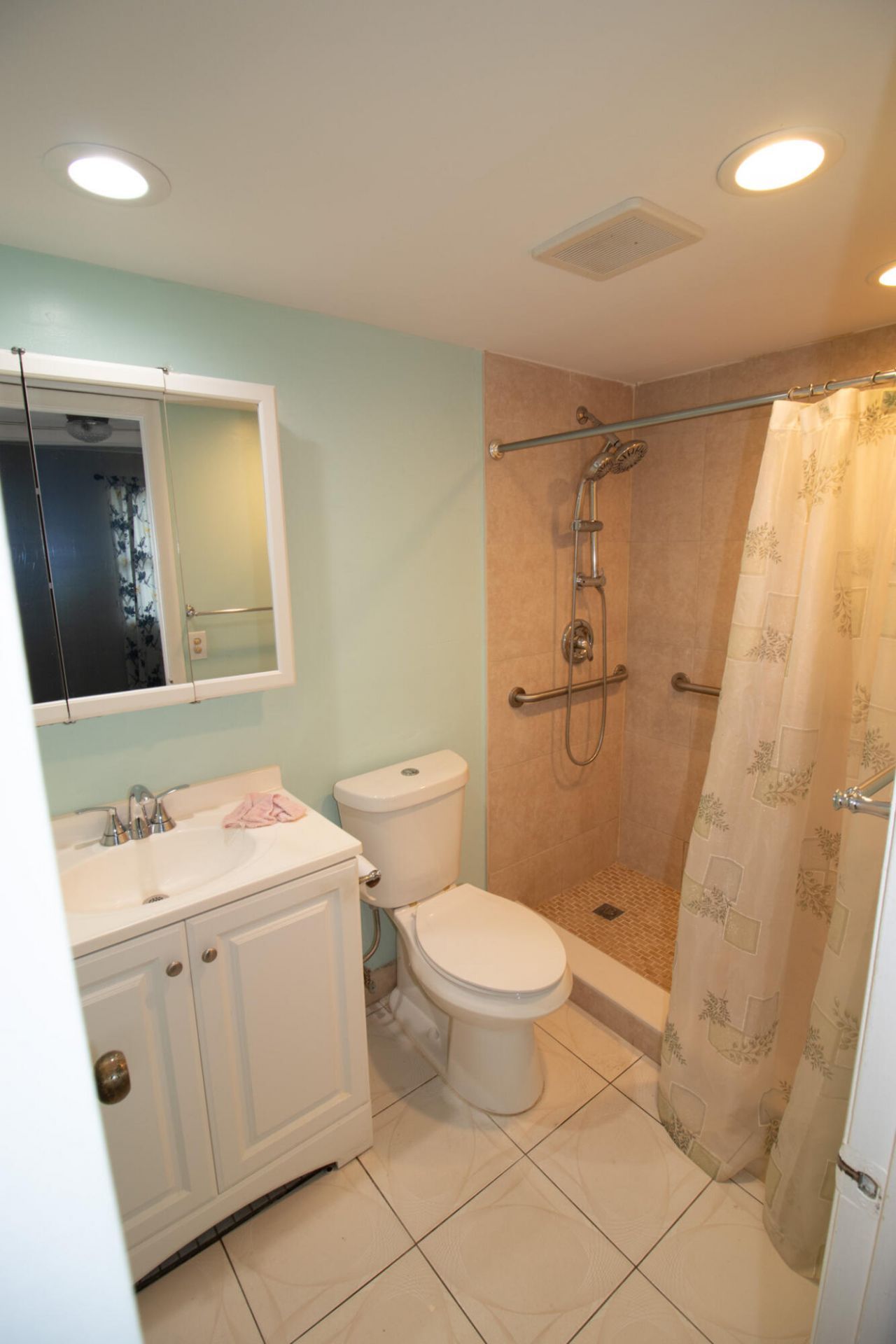 9621 Sunrise Lakes Boulevard, Unit 102, Sunrise, FL 33322 Photo