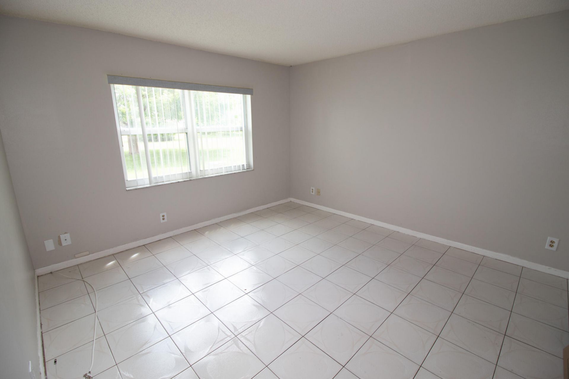 9621 Sunrise Lakes Boulevard, Unit 102, Sunrise, FL 33322 Photo