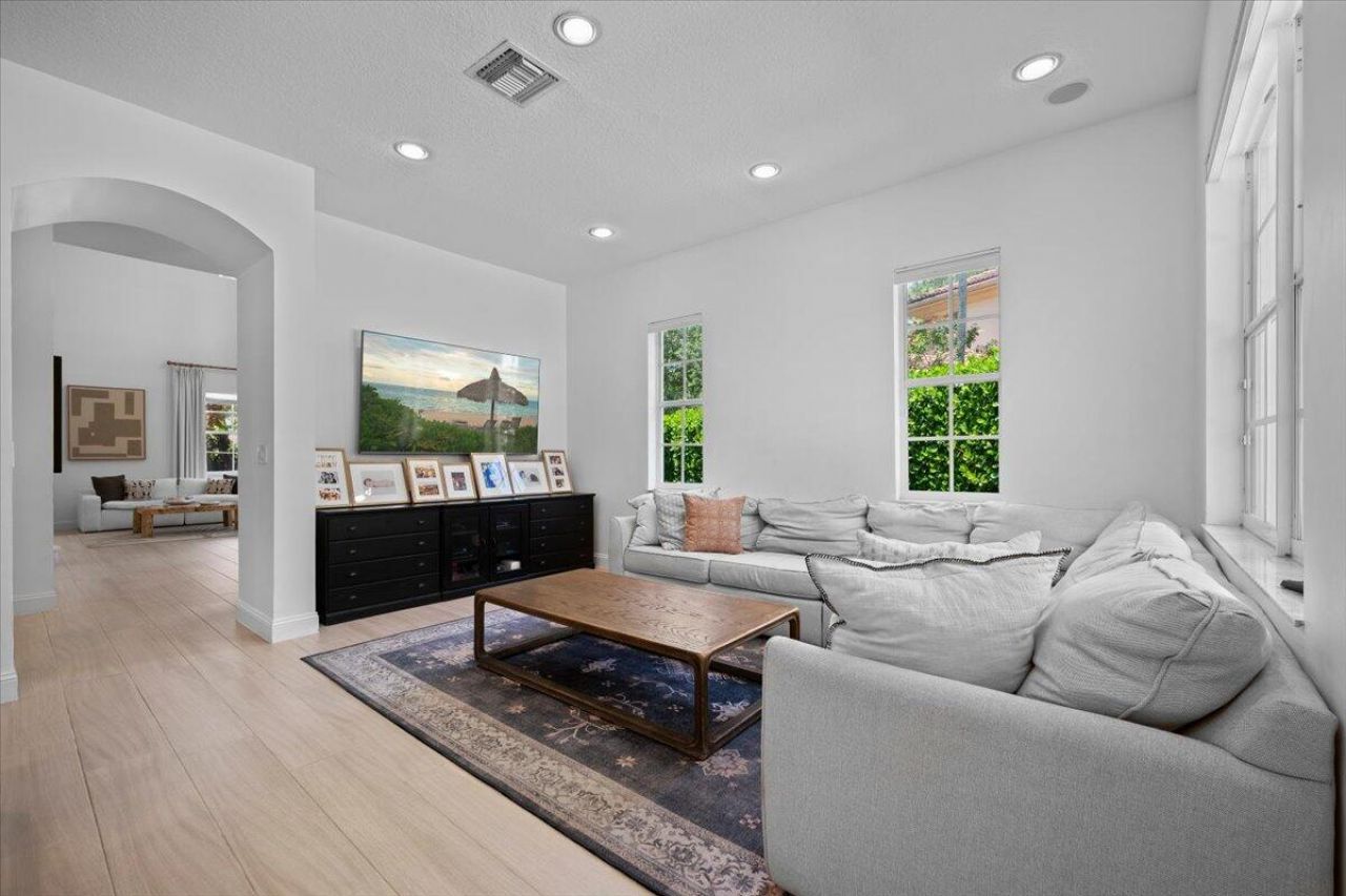 2104 Spring Court, Palm Beach Gardens, FL 33410 Photo