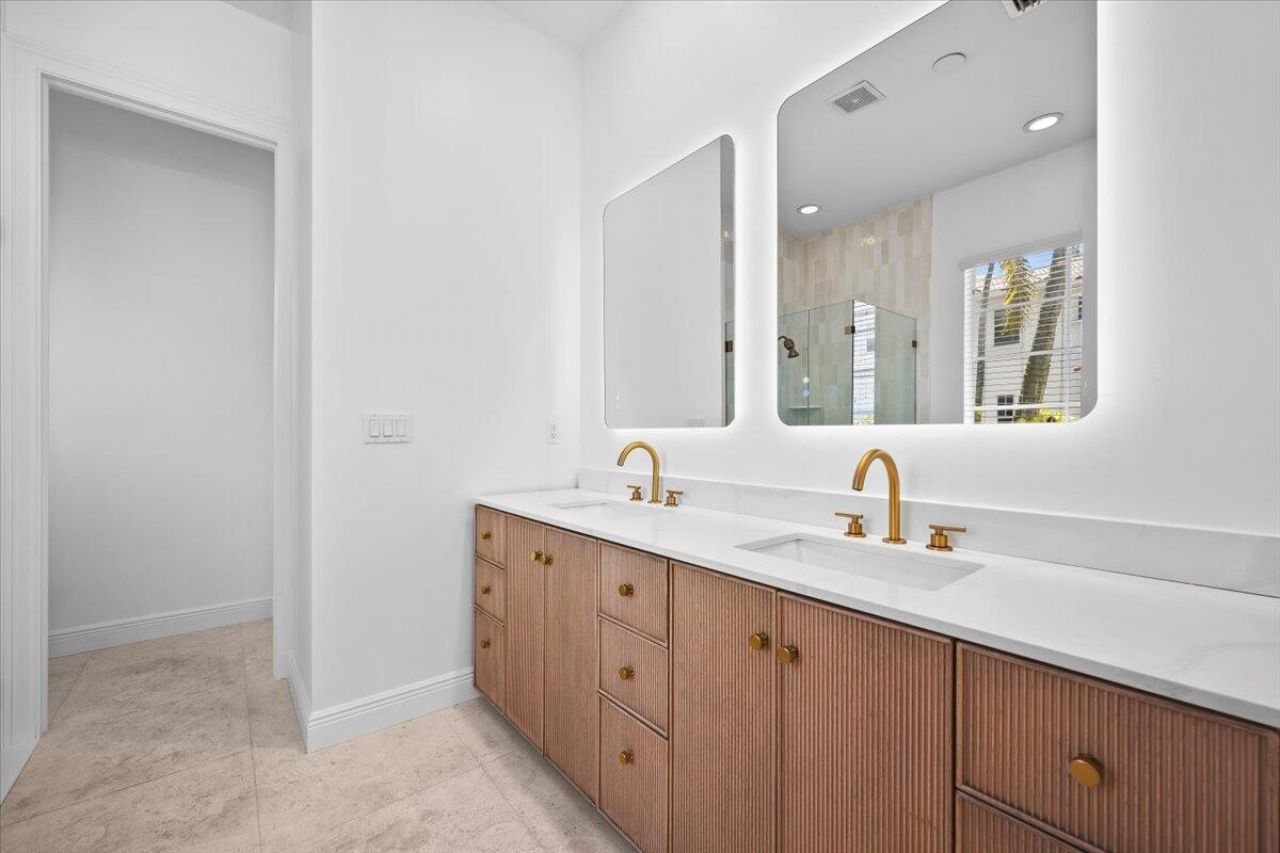 2104 Spring Court, Palm Beach Gardens, FL 33410 Photo