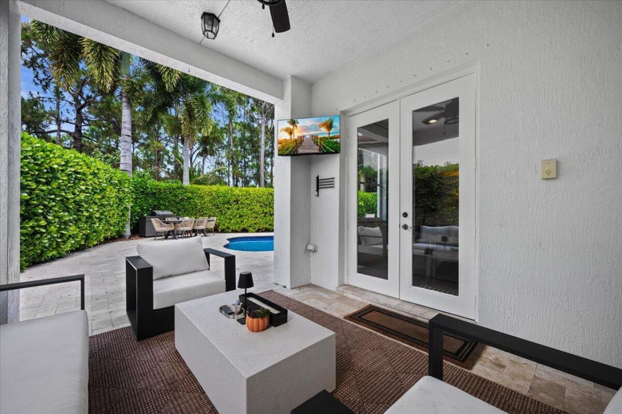 2104 Spring Court, Palm Beach Gardens, FL 33410 Photo