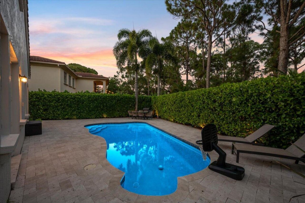 2104 Spring Court, Palm Beach Gardens, FL 33410 Photo