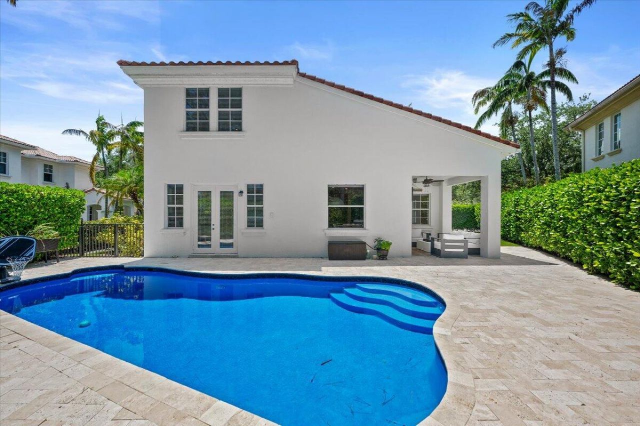 2104 Spring Court, Palm Beach Gardens, FL 33410 Photo