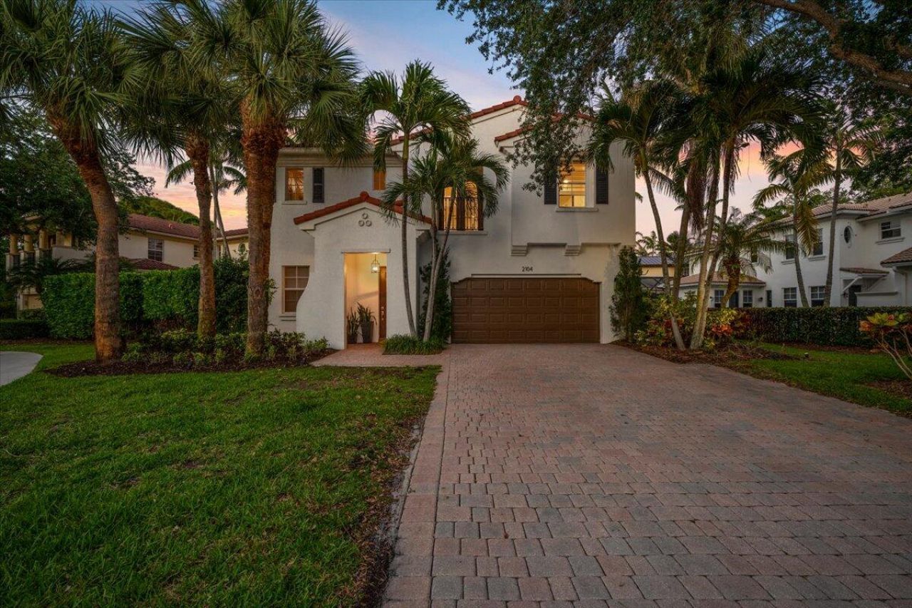 2104 Spring Court, Palm Beach Gardens, FL 33410 Photo