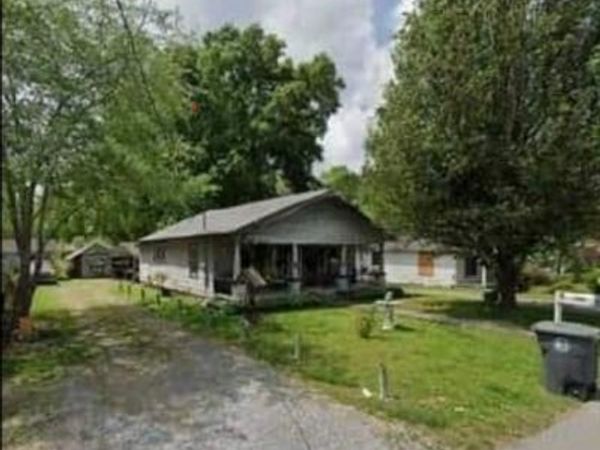 707 McLemore Street, La Fayette, GA 30728