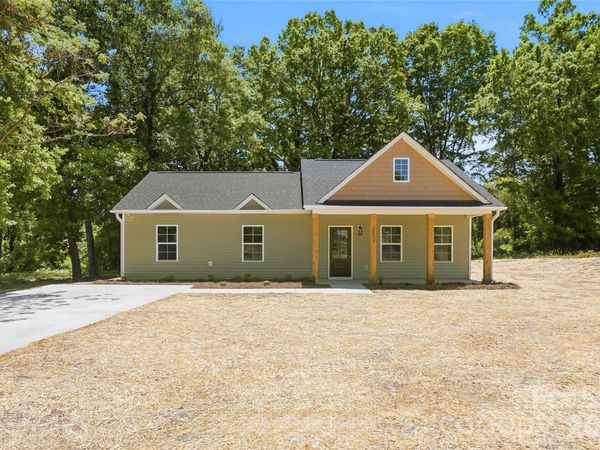 2507 Pacer Lane, Statesville, NC 28677