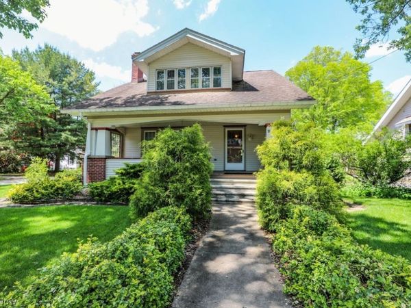 228 Lawrence Street , Ravenna, OH 44266