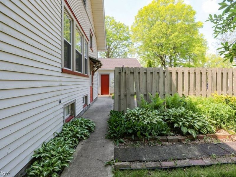 228 Lawrence Street , Ravenna, OH 44266 Photo 12