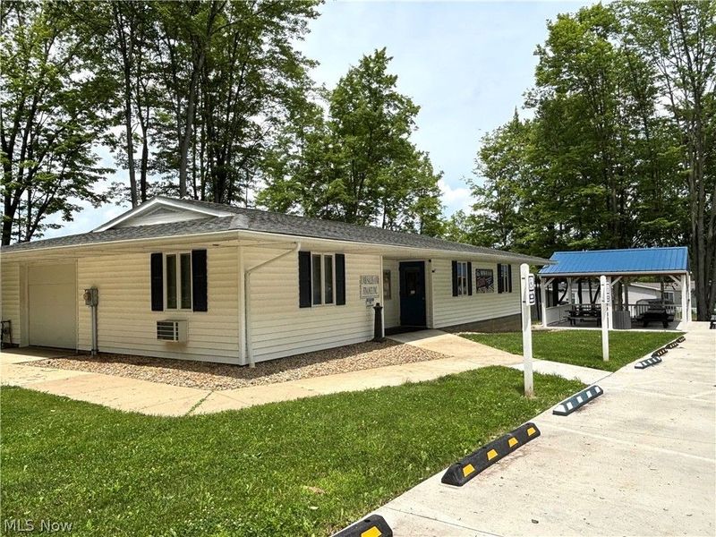 1229 Columbiana Lisbon Road, Unit 100, Columbiana, OH 44408 Photo 21