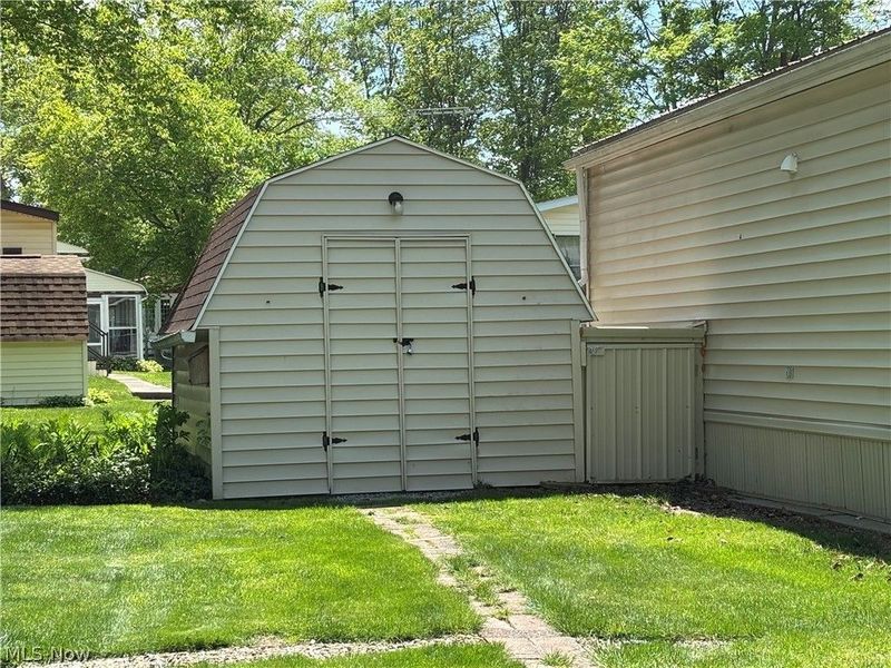 1229 Columbiana Lisbon Road, Unit 100, Columbiana, OH 44408 Photo 4