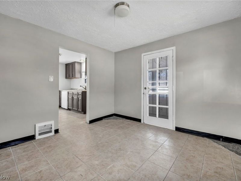 22601 Ivan Avenue, Euclid, OH 44123 Photo 10