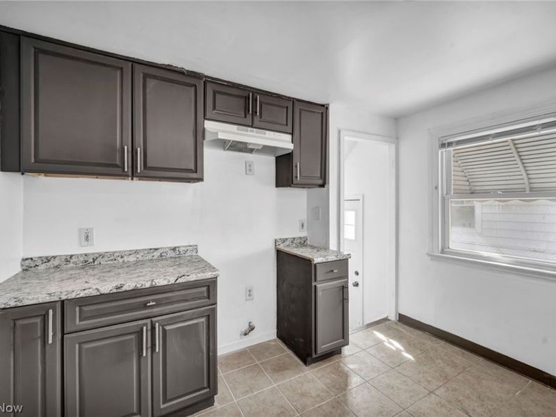 22601 Ivan Avenue, Euclid, OH 44123 Photo 17