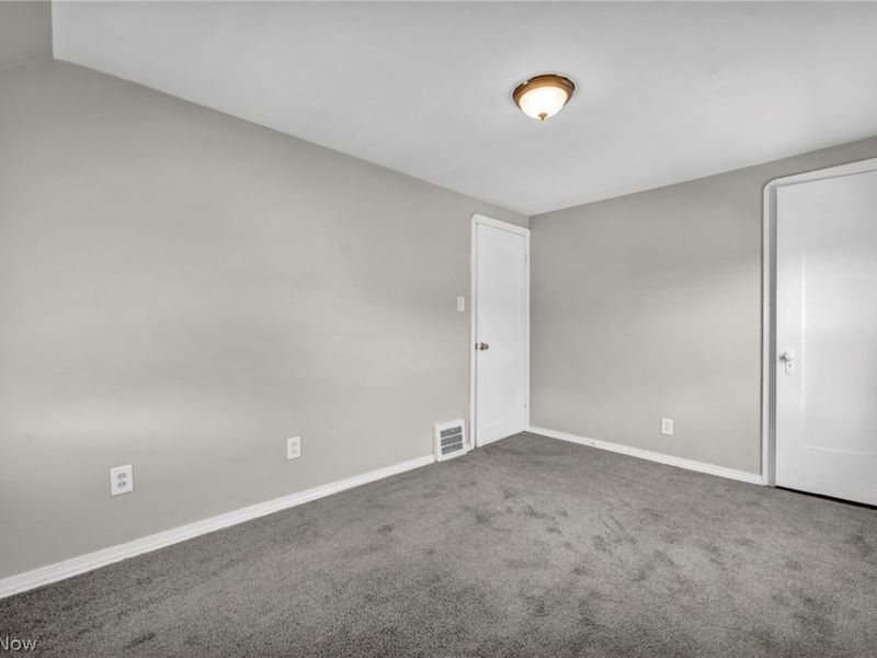 22601 Ivan Avenue, Euclid, OH 44123 Photo 24