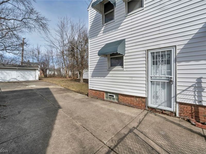 22601 Ivan Avenue, Euclid, OH 44123 Photo 31