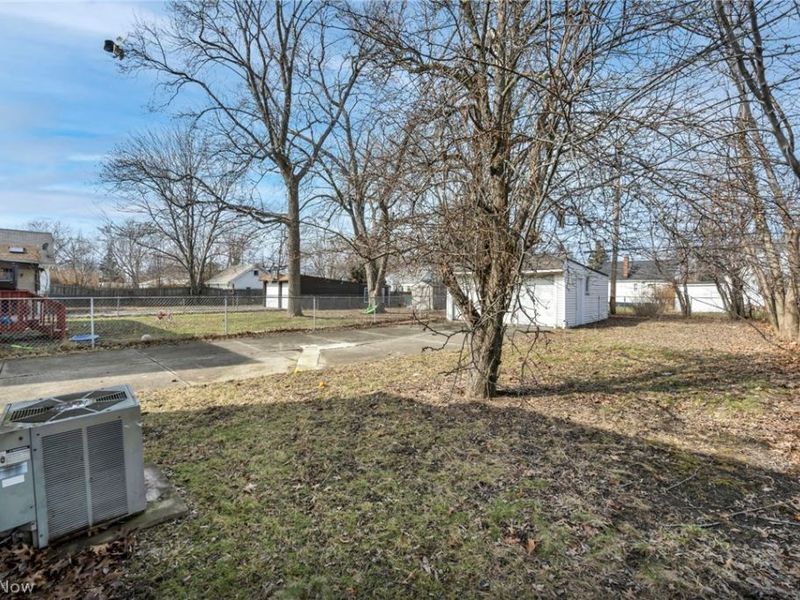 22601 Ivan Avenue, Euclid, OH 44123 Photo 33