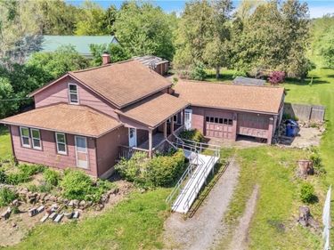 5748 Campbell Boulevard, Lockport, NY 14094