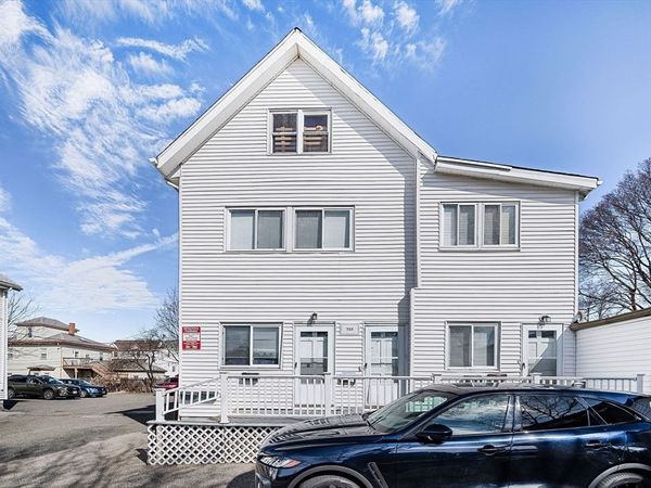 723 Washington St, Newton, MA 02458