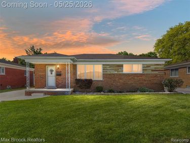 11456 Hanford Drive, Warren, MI 48093