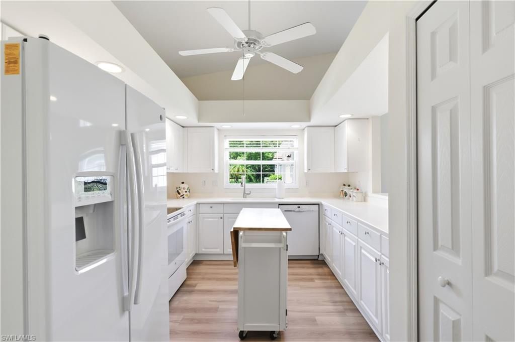 378 Melrose Pl, Unit 4, Naples, FL 34104 Photo