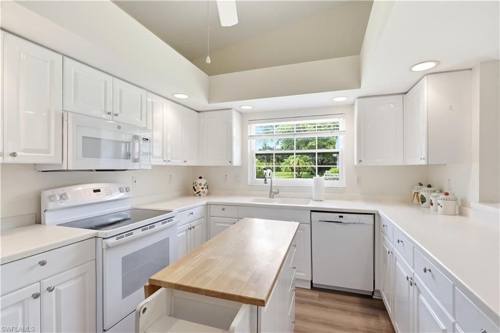378 Melrose Pl, Unit 4, Naples, FL 34104 Photo