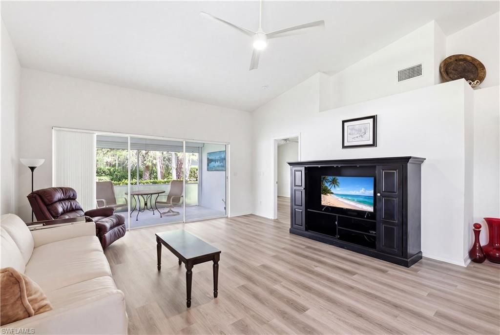 378 Melrose Pl, Unit 4, Naples, FL 34104 Photo