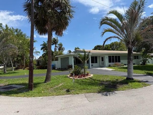 1575 NE 47th Street, Oakland Park, FL 33334