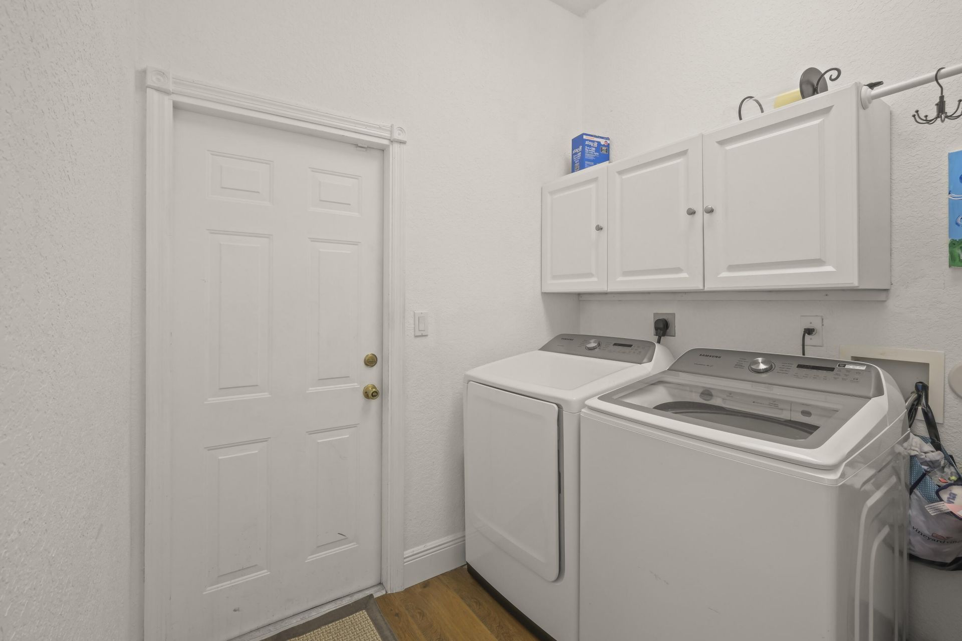 15705 Meadow Wood Drive, Wellington, FL 33414 Photo