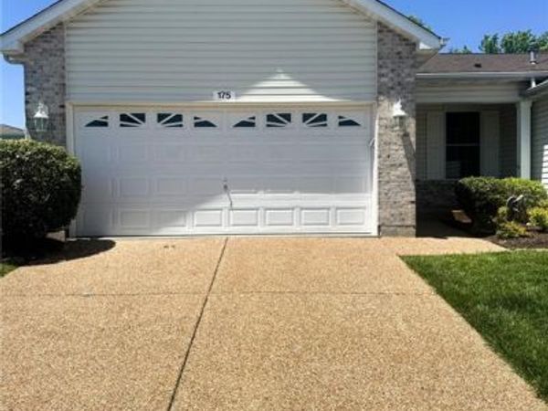 175 Silo View Drive , Unit 393B, Wentzville, MO 63385