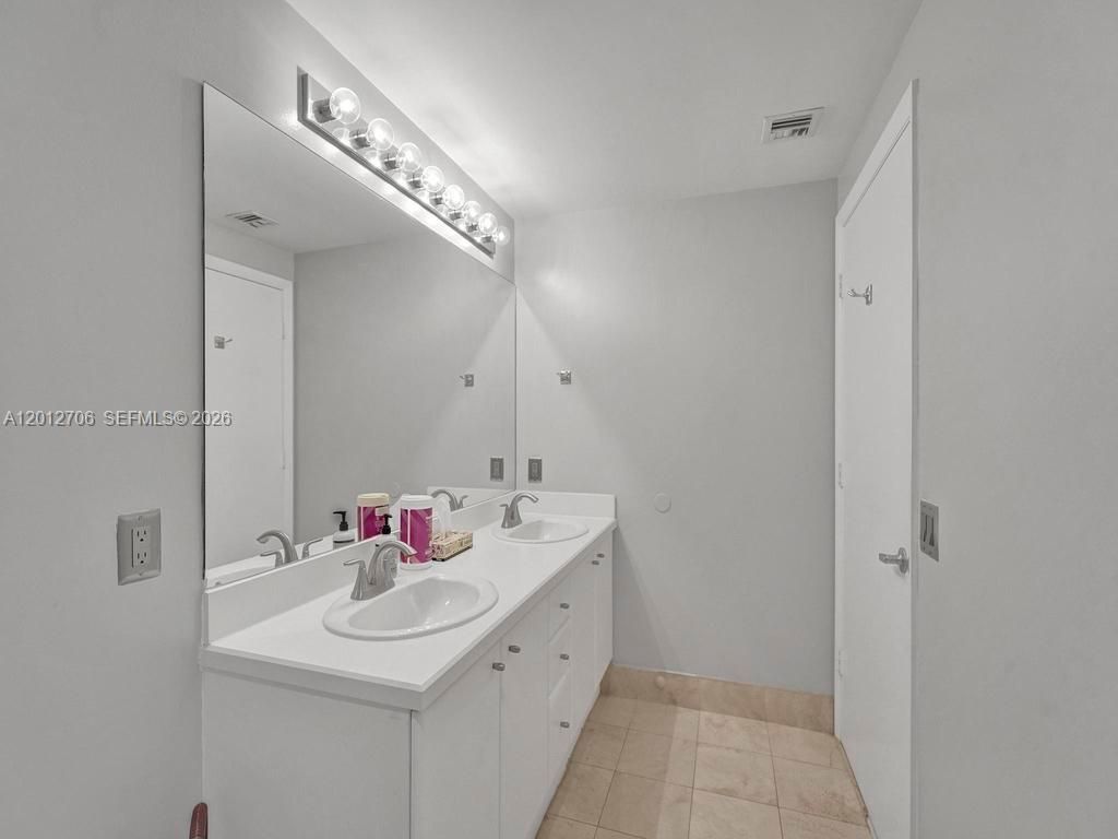 2475 Brickell Ave, Unit 804, Miami, FL 33129 Photo