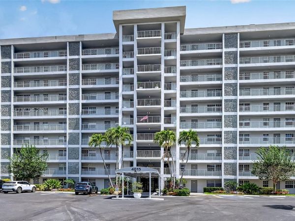 4015 W Palm Aire Dr, Unit 502, Pompano Beach, FL 33069