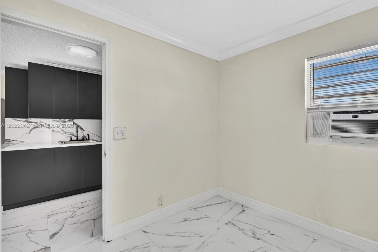 5685 Flagler St , Unit 2, Hollywood, FL 33023 Photo