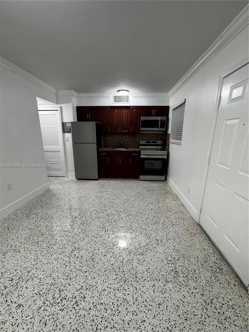 2725 SW 25th St, Unit 1, Miami, FL 33133 Photo