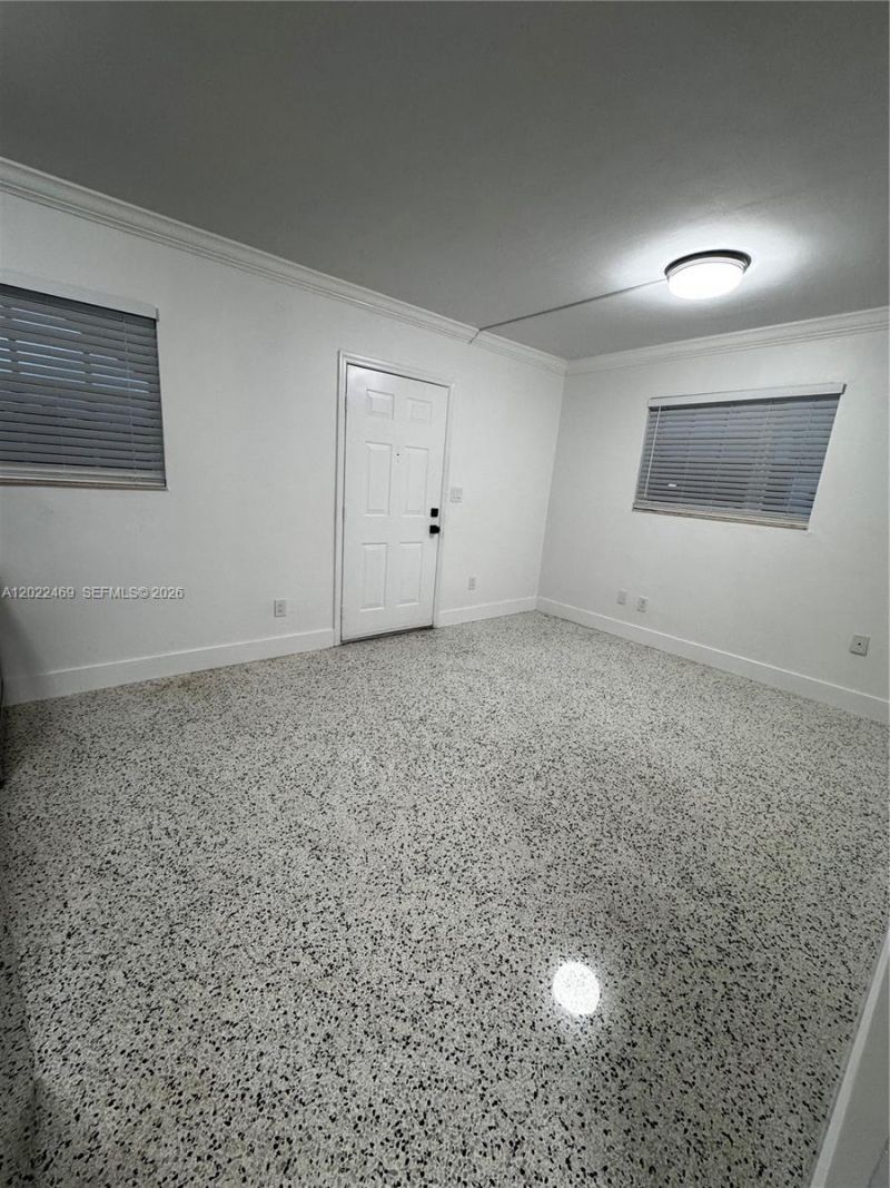 2725 SW 25th St, Unit 1, Miami, FL 33133 Photo