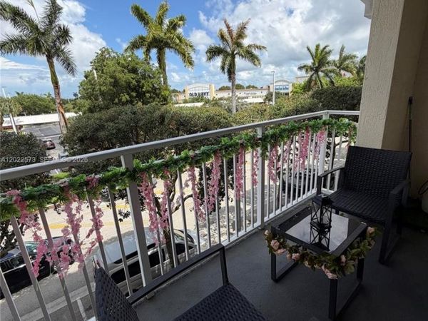 7266 SW 88th St, Unit A203, Miami, FL 33156