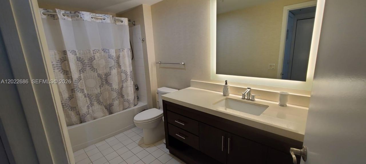 17375 Collins Ave, Unit 1007, Sunny Isles Beach, FL 33160 Photo