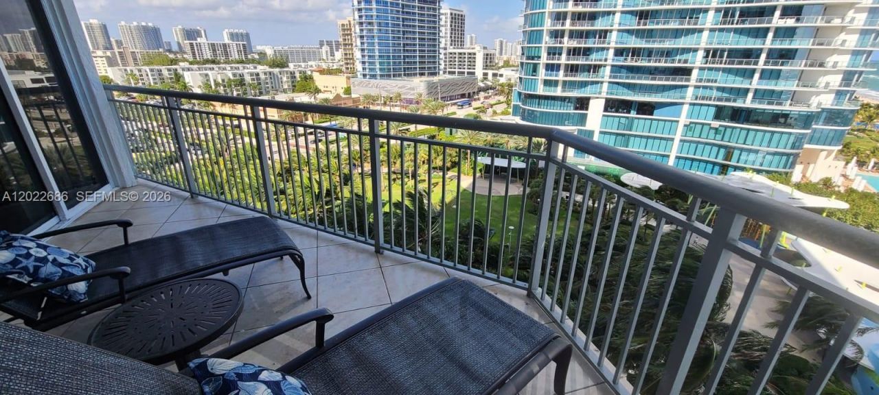 17375 Collins Ave, Unit 1007, Sunny Isles Beach, FL 33160 Photo