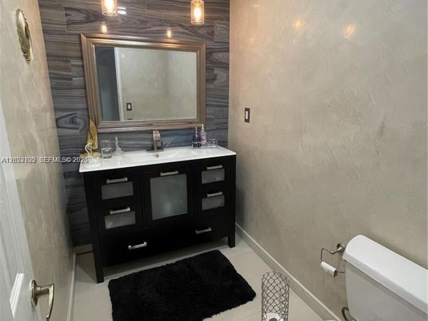 1640 N 70th Way , Hollywood, FL 33024