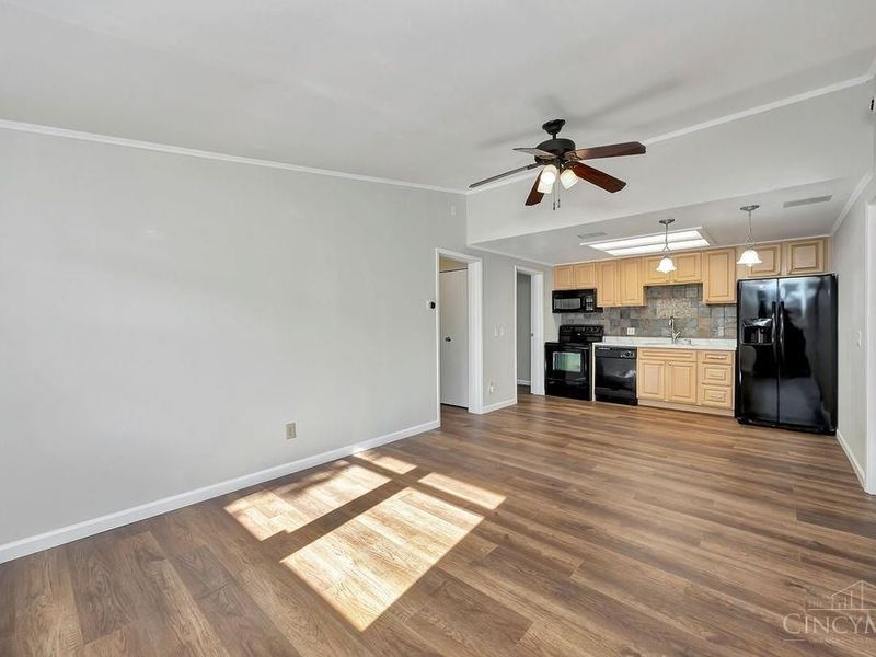 3132 Birchway Drive, Cincinnati, OH 45251 Photo 8