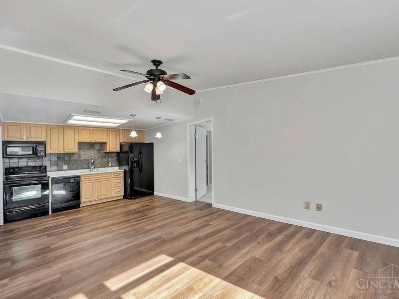3132 Birchway Drive, Cincinnati, OH 45251 Photo 9