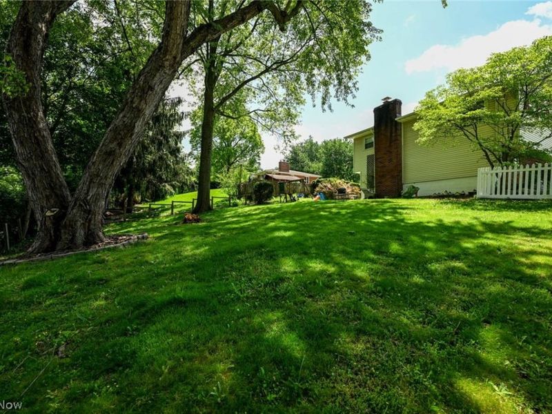 12460 Amber Circle NW, Uniontown, OH 44685 Photo 24