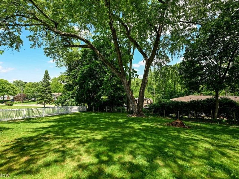 12460 Amber Circle NW, Uniontown, OH 44685 Photo 25