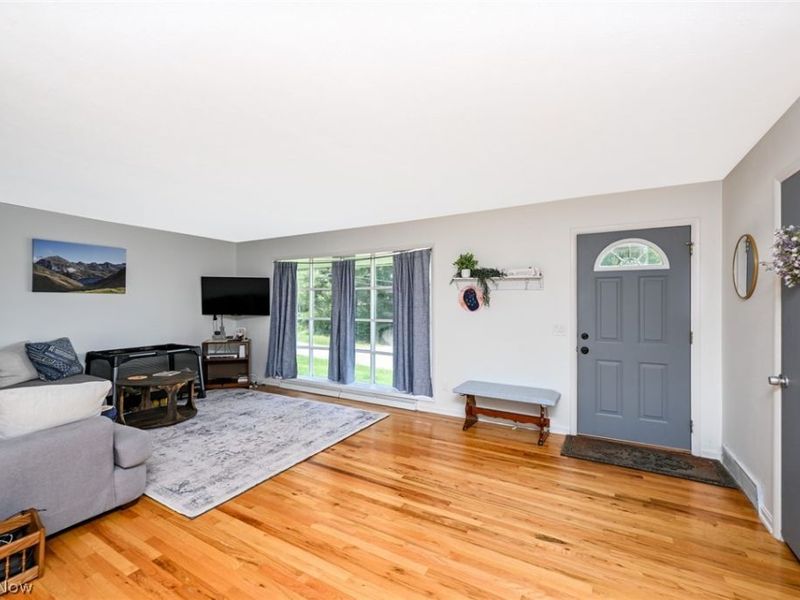 12460 Amber Circle NW, Uniontown, OH 44685 Photo 3