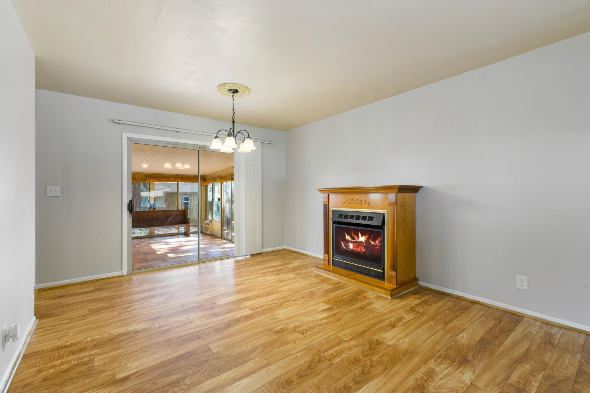 2111 Barbour Drive Photo 11