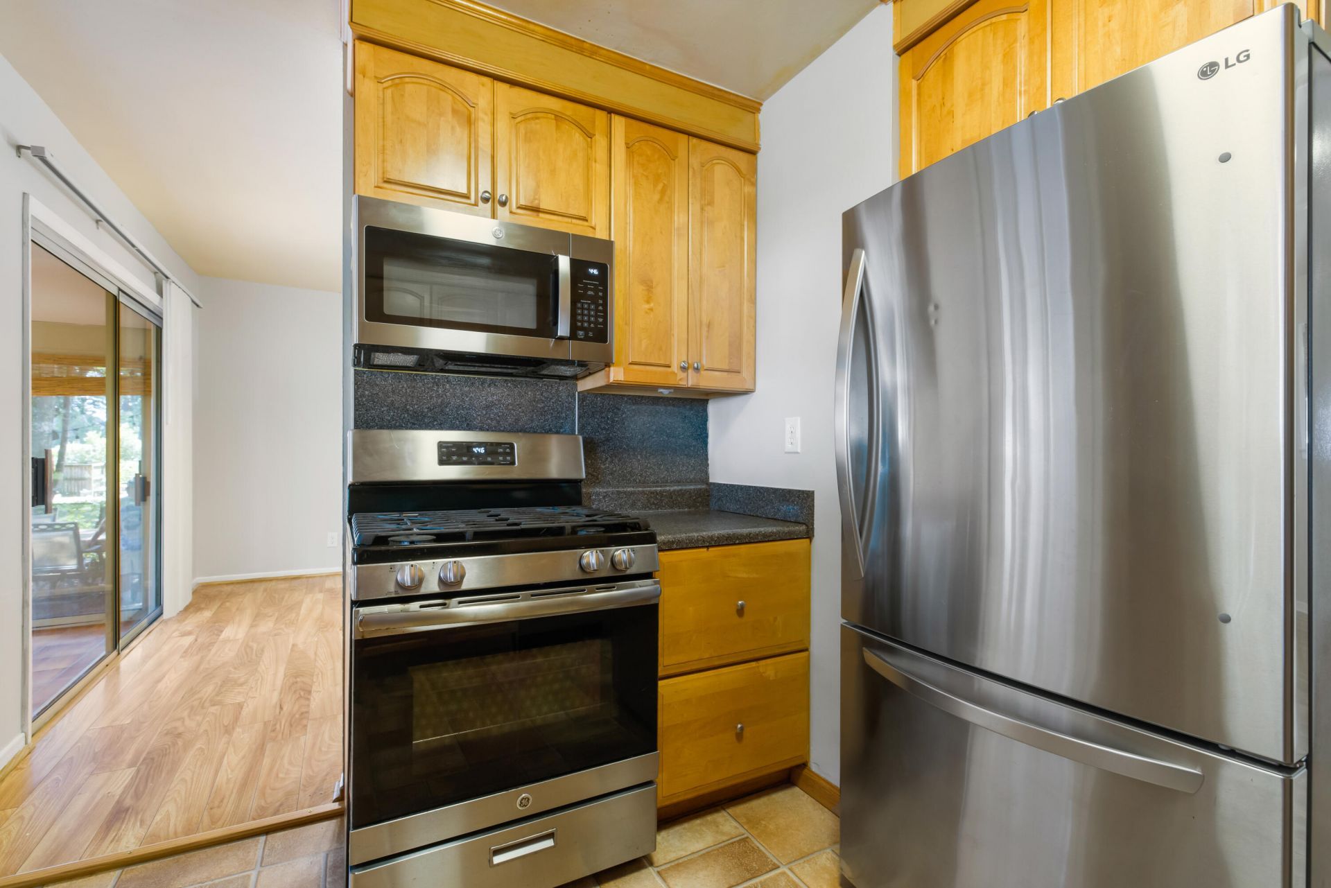 2111 Barbour Drive Photo 12