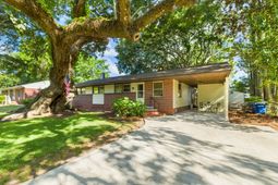 2111 Barbour Drive photo 4