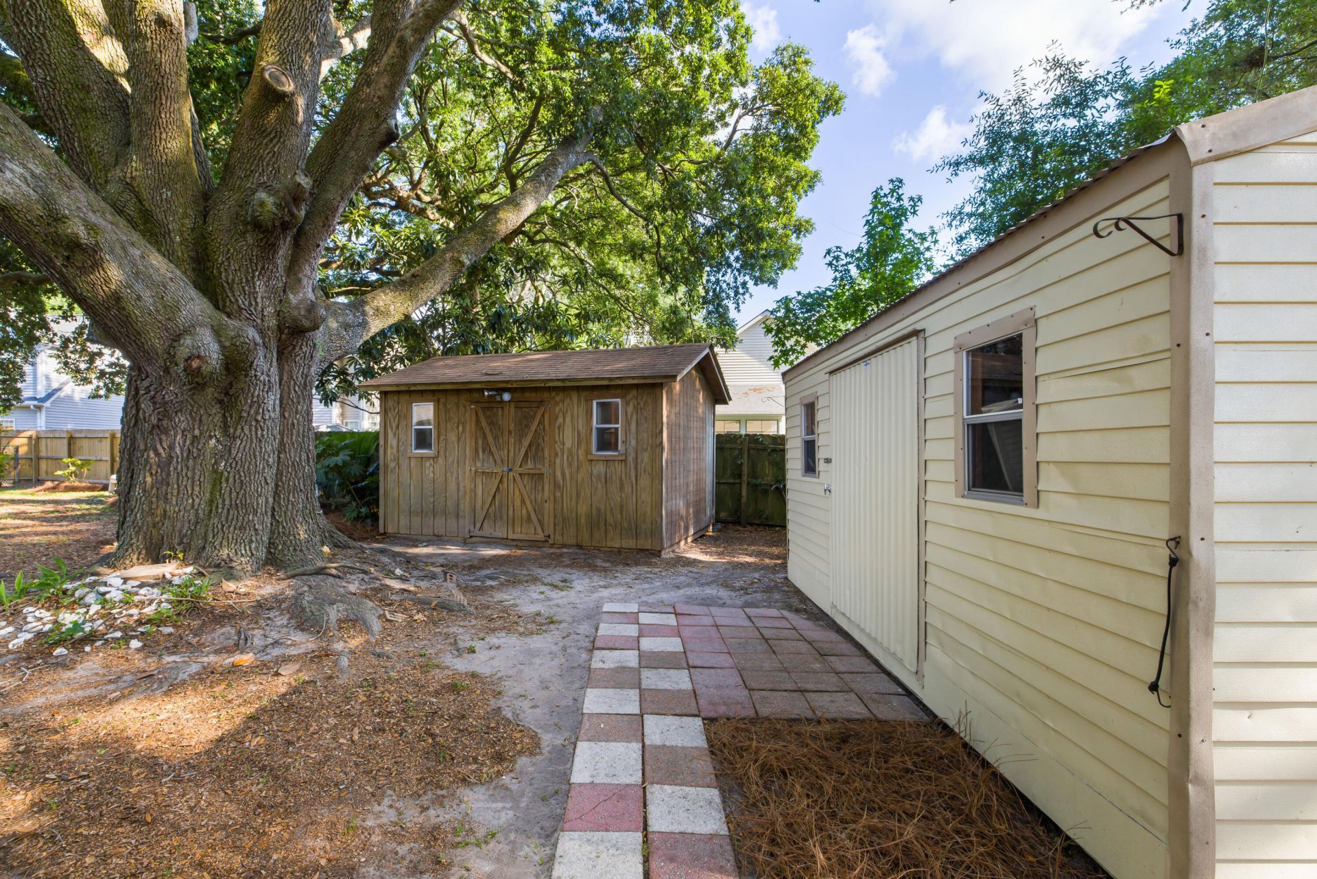 2111 Barbour Drive Photo 38