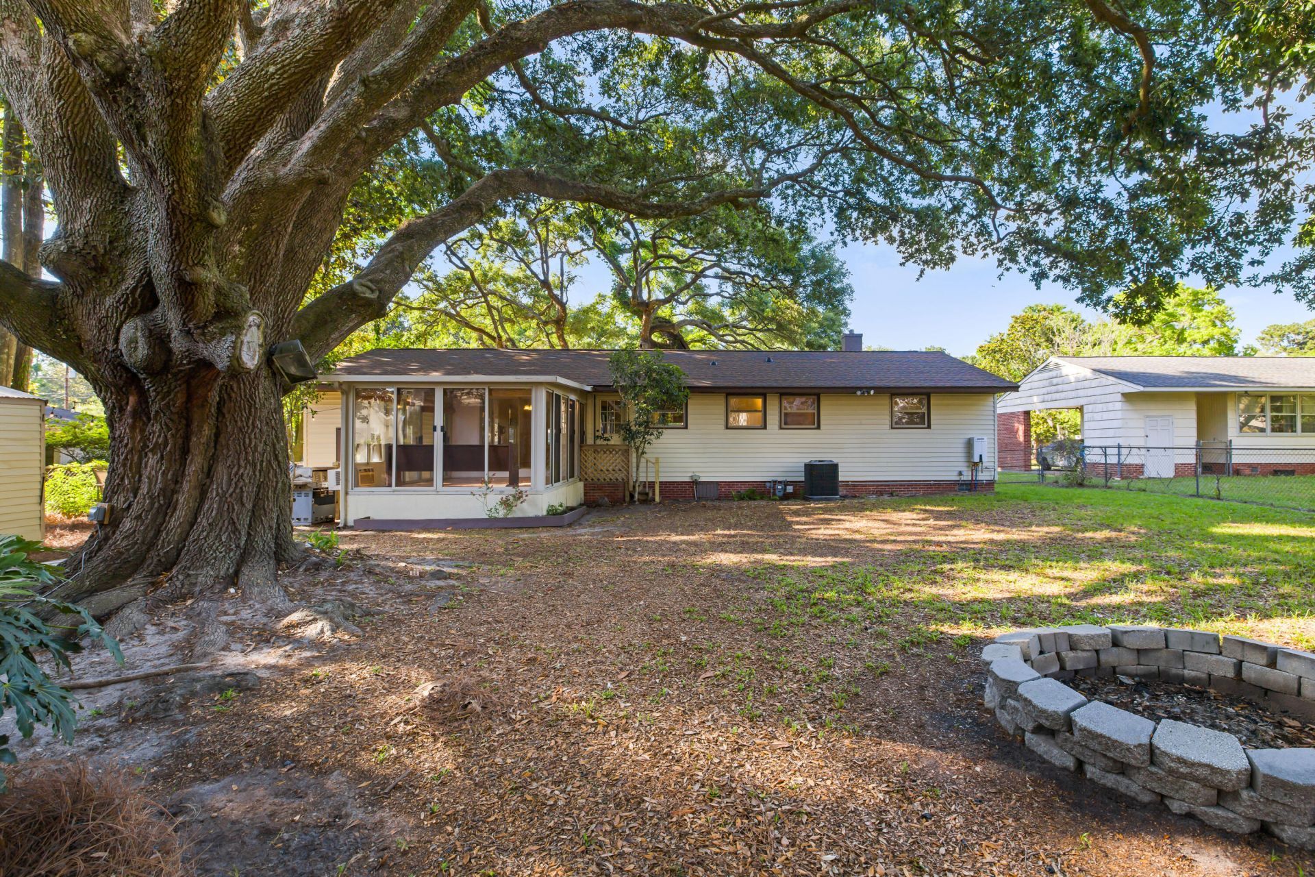 2111 Barbour Drive Photo 40